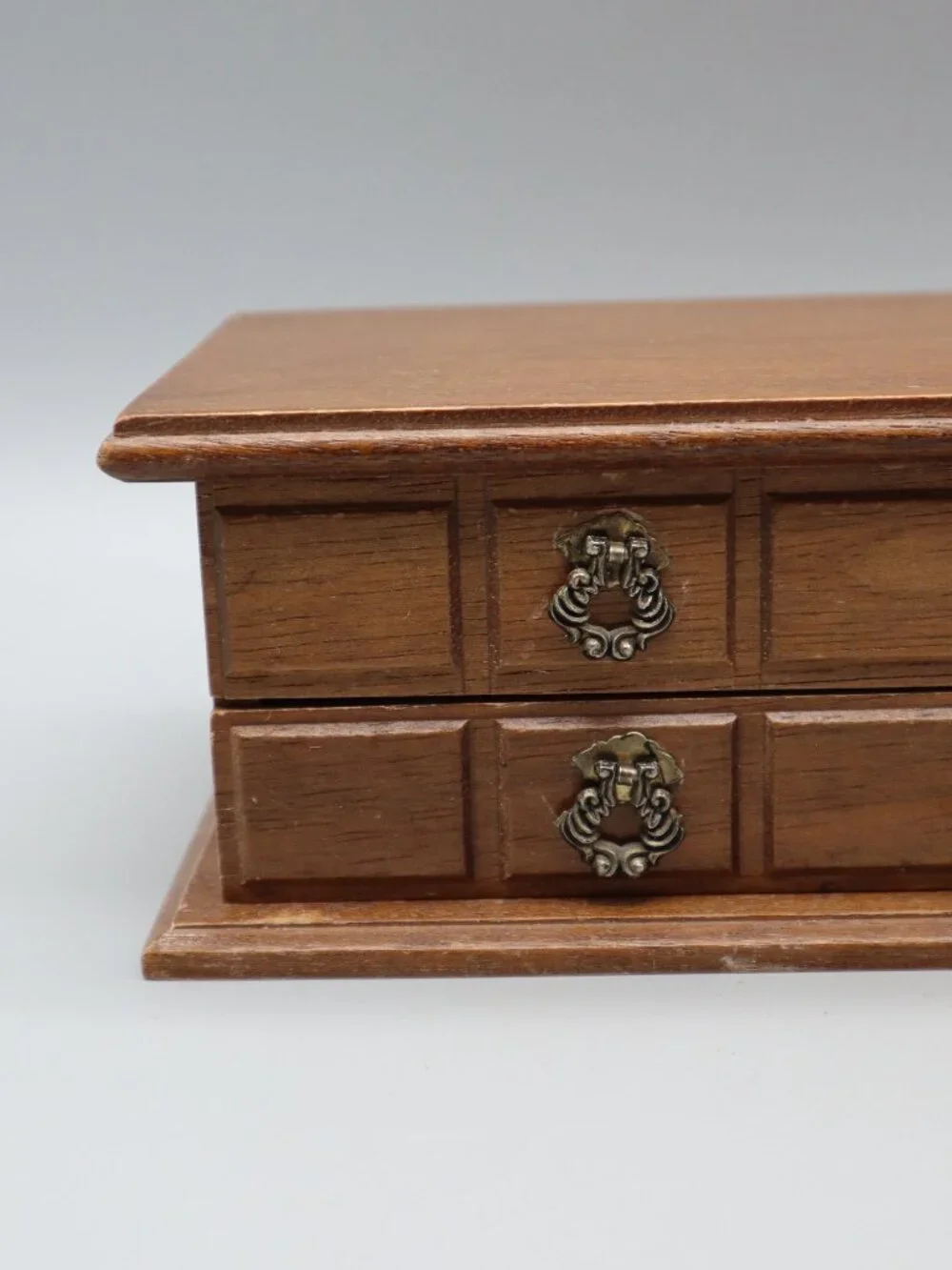 Vintage Wooden Jewelry Organizer Box w/ Mirror Velvet Lined Metal Hardware 11